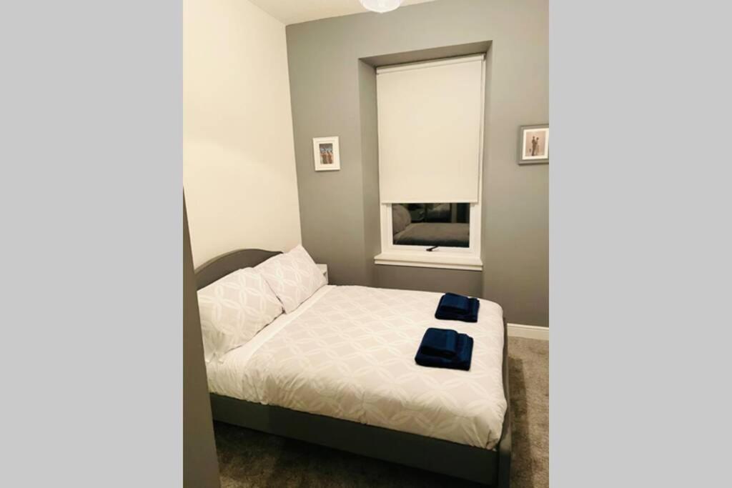 Bellshill Central Apartments Extérieur photo